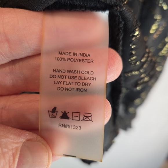 Vince Camuto Women's Blouse Sz M Black Burnout With Sparkle Gold Front Button - Picture 7 of 11